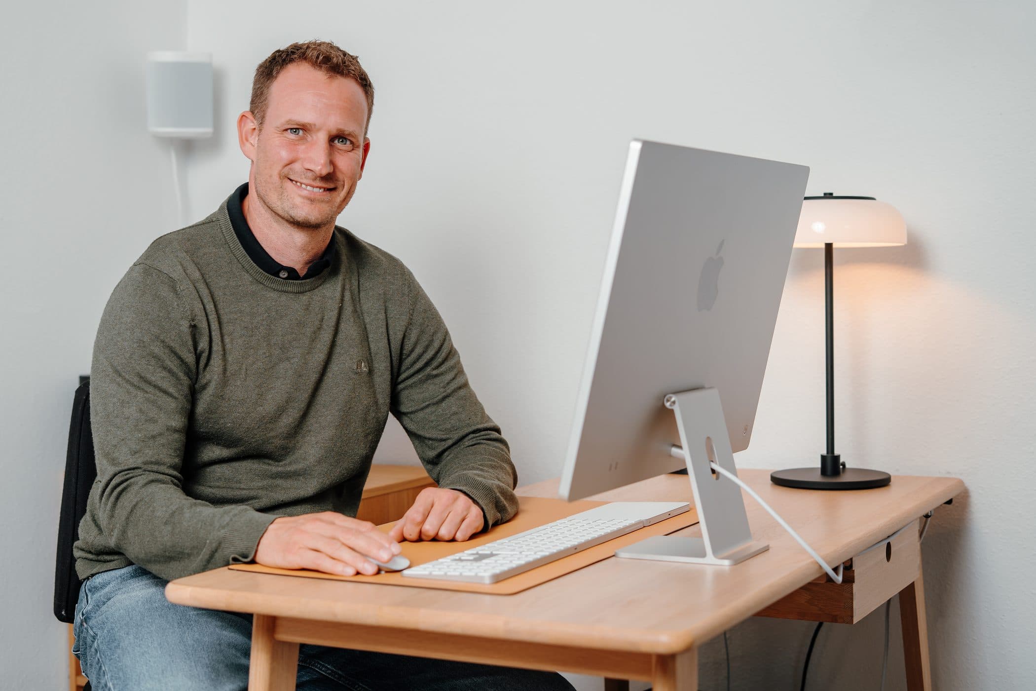 Autoriseret psykolog Uffe Lundsted i klinikken